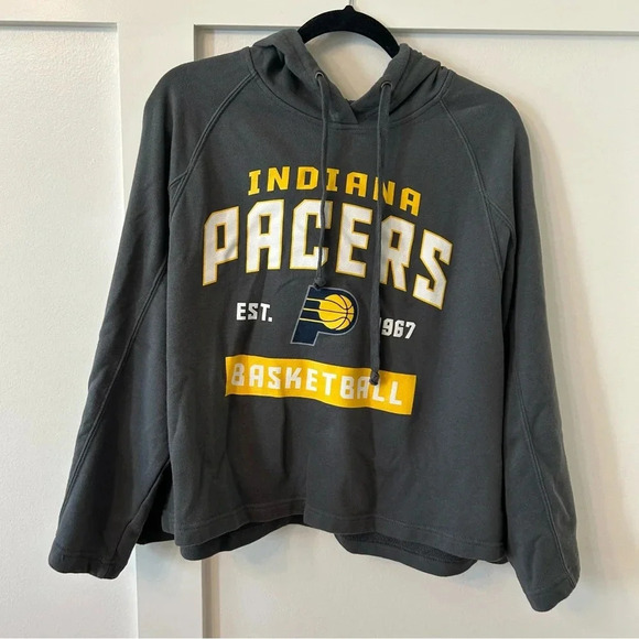sportiqe Tops - Sportiqe Women’s Grey Indiana Pacers Cropped Pullover Hoodie Size M
